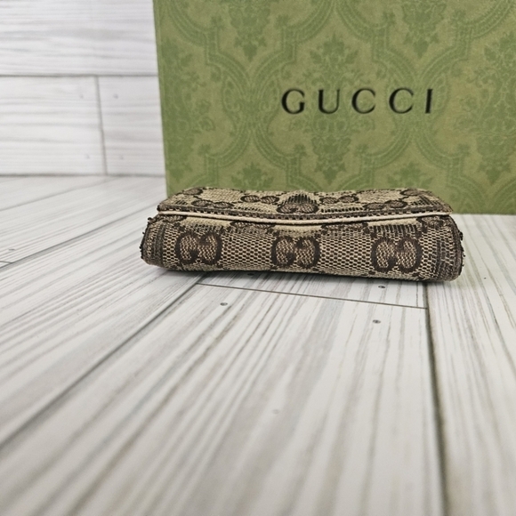Gucci Vintage GG Monogram Snap Wallet with Coin Pouch in Canvas and Leather - Picture 5 of 10